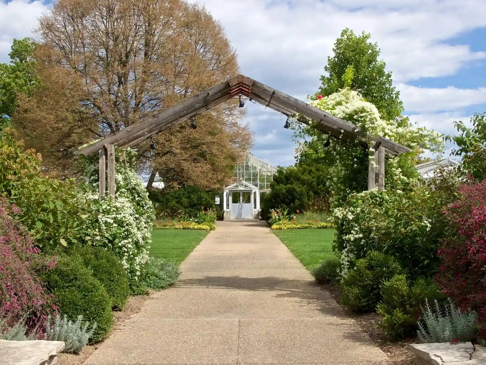 Luthy Botanical Garden