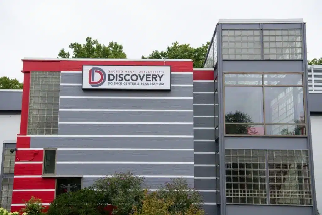 discovery museum and planetarium