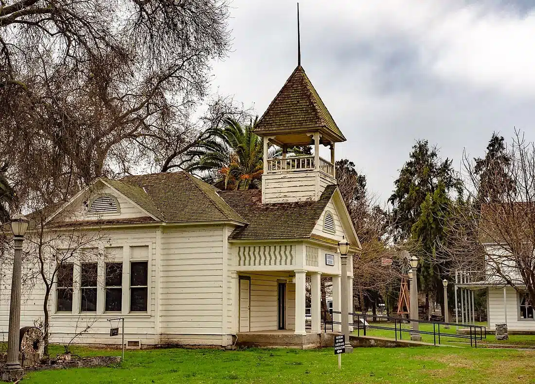 tulare county museum