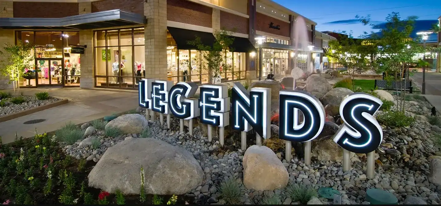 Outlets at Legends
