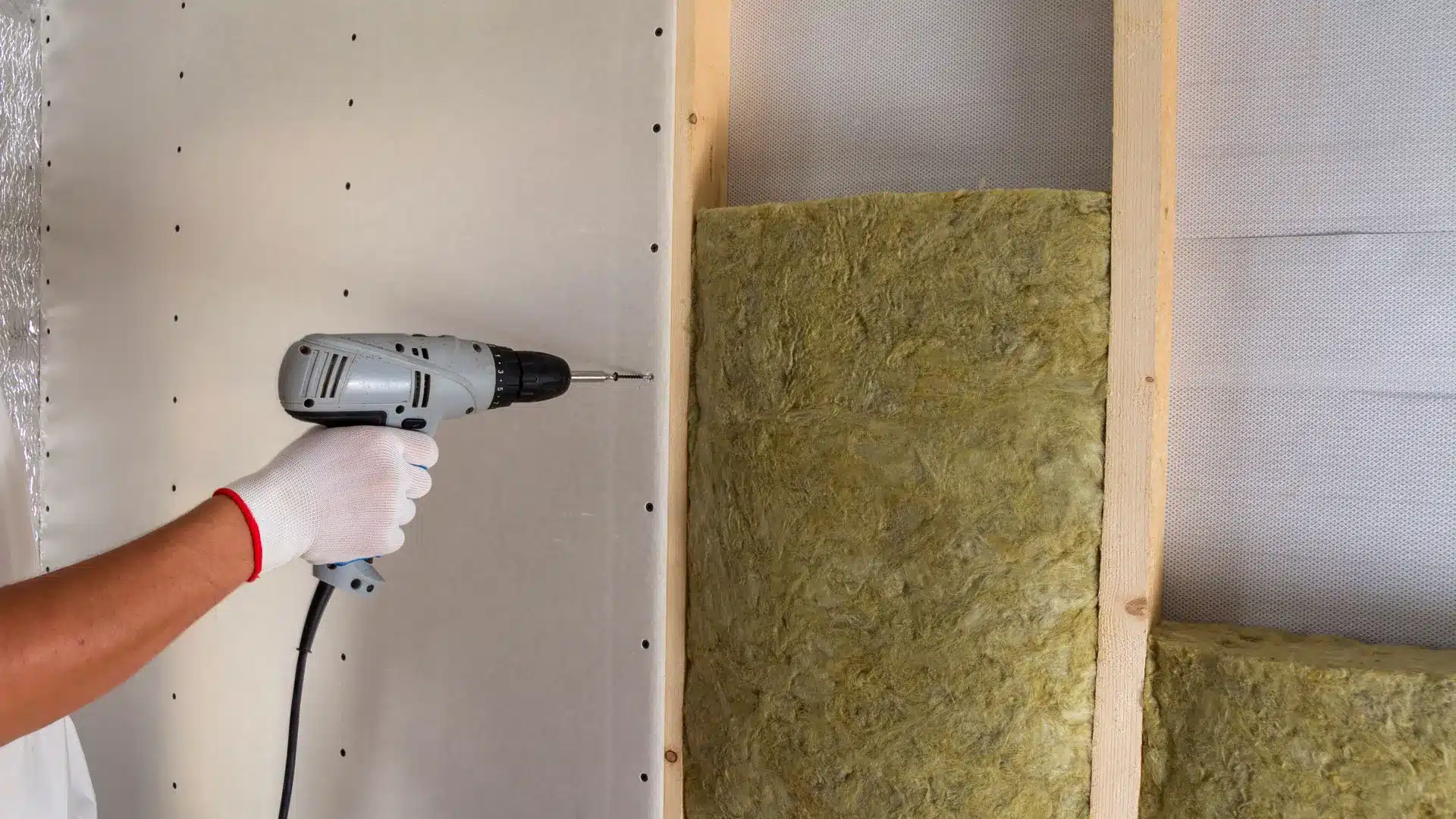 Benefits of Soundproofing with Insulation