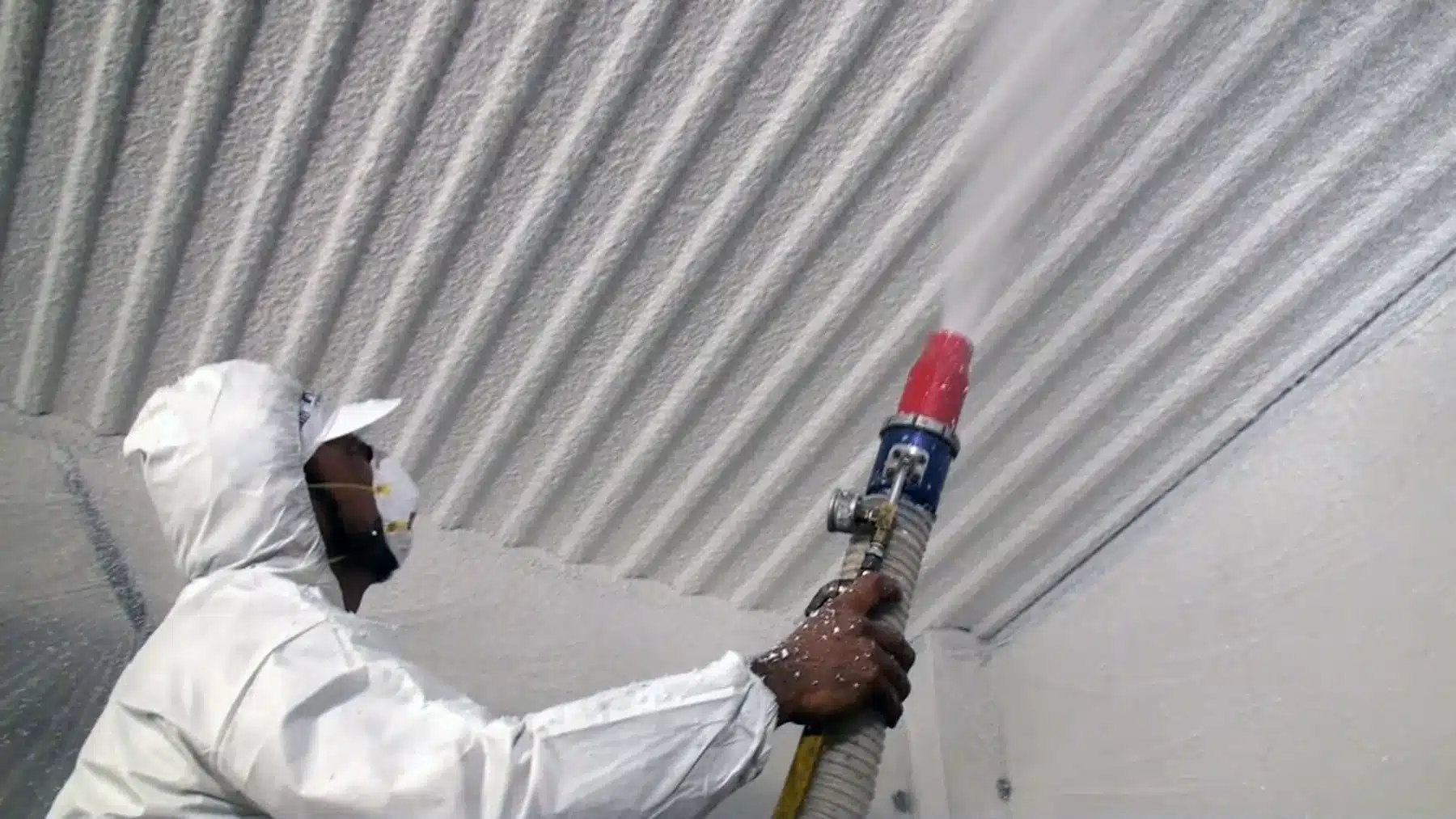 Benefits of Spray Foam Insulation for Soundproofing