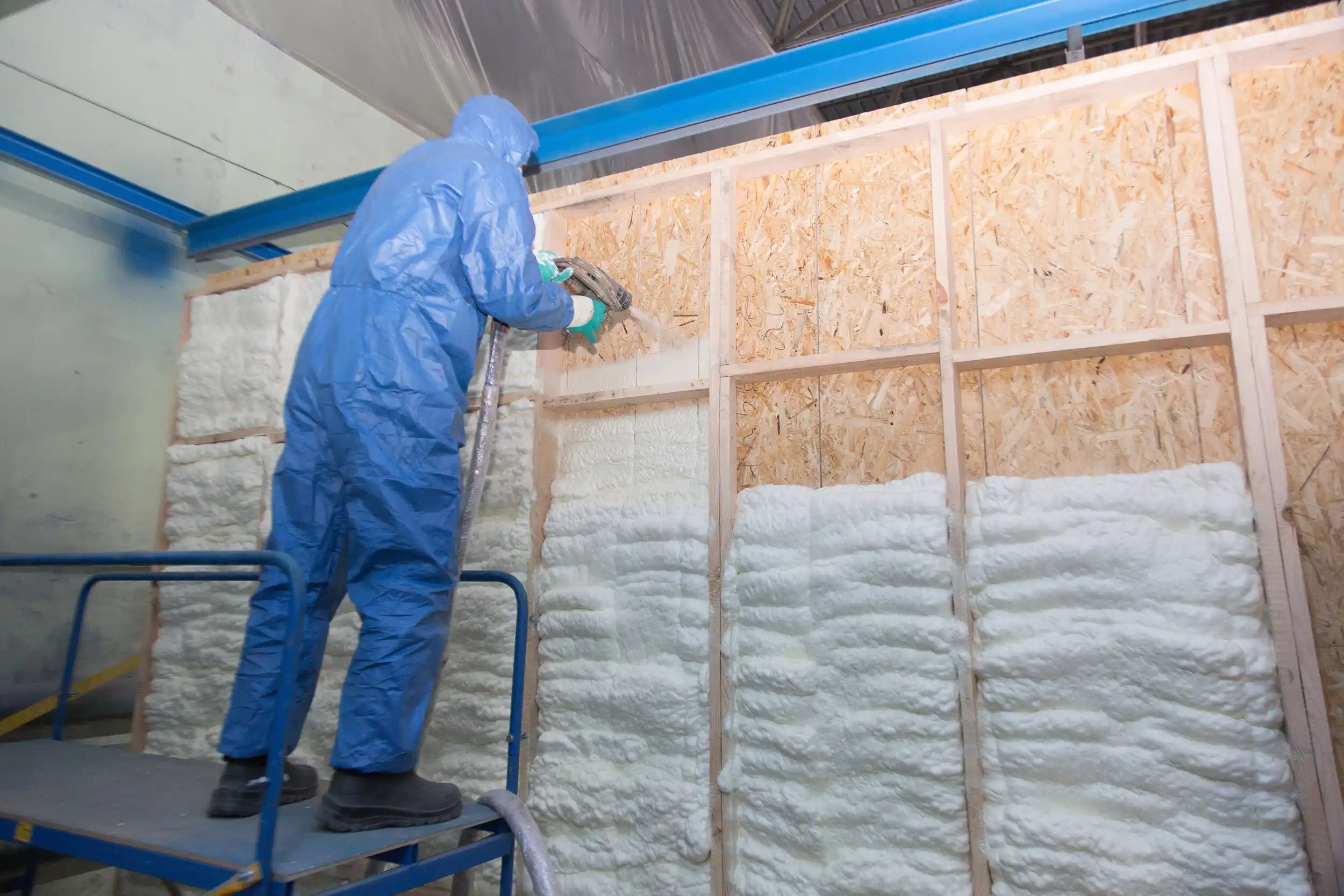 Advantages of Spray Foam Insulation for Warehouses